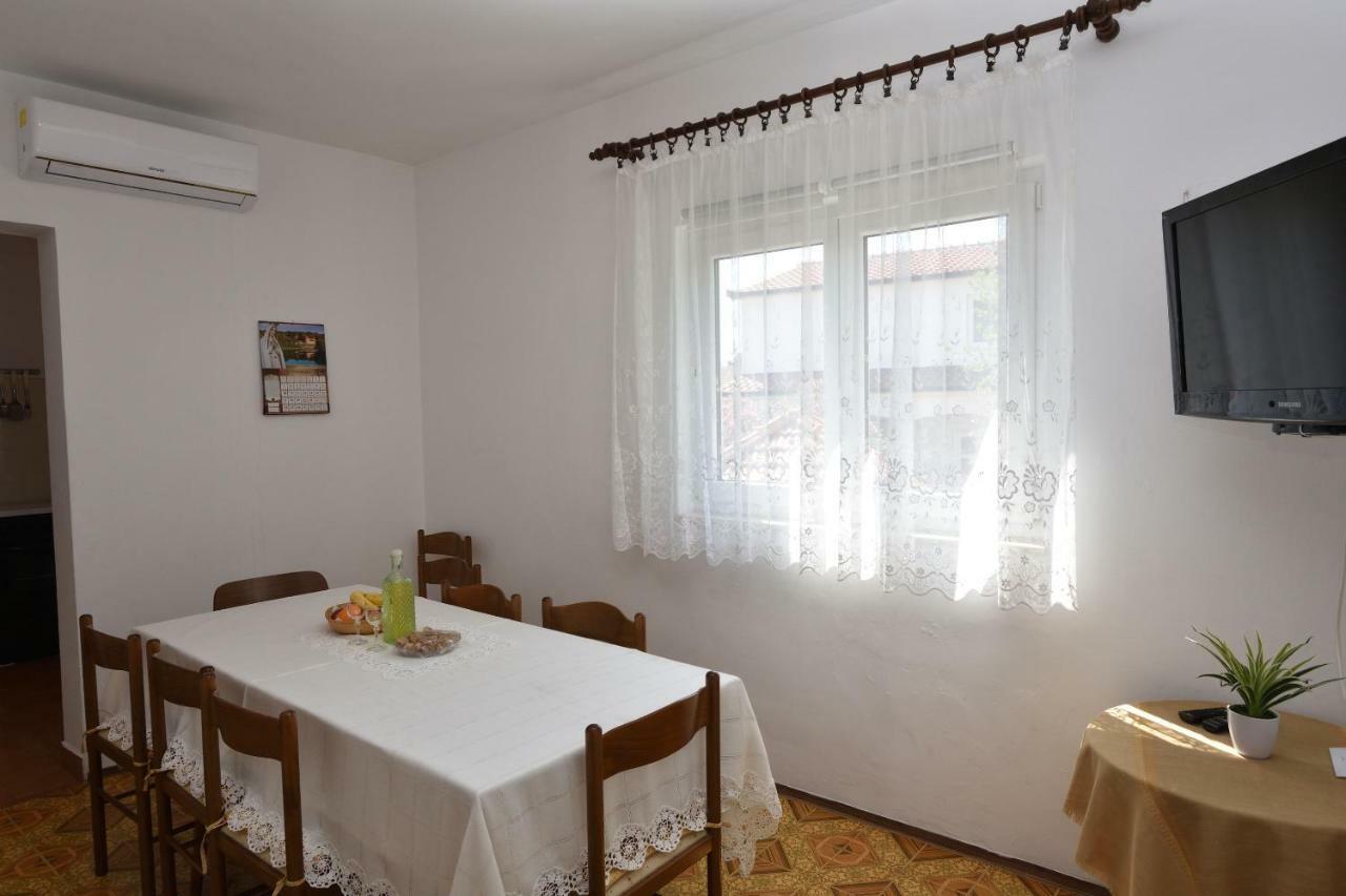 פרימוסטן Apartment Maria מראה חיצוני תמונה