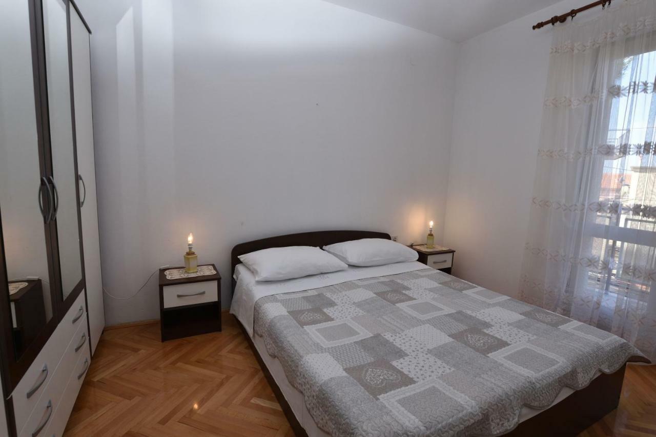 פרימוסטן Apartment Maria מראה חיצוני תמונה